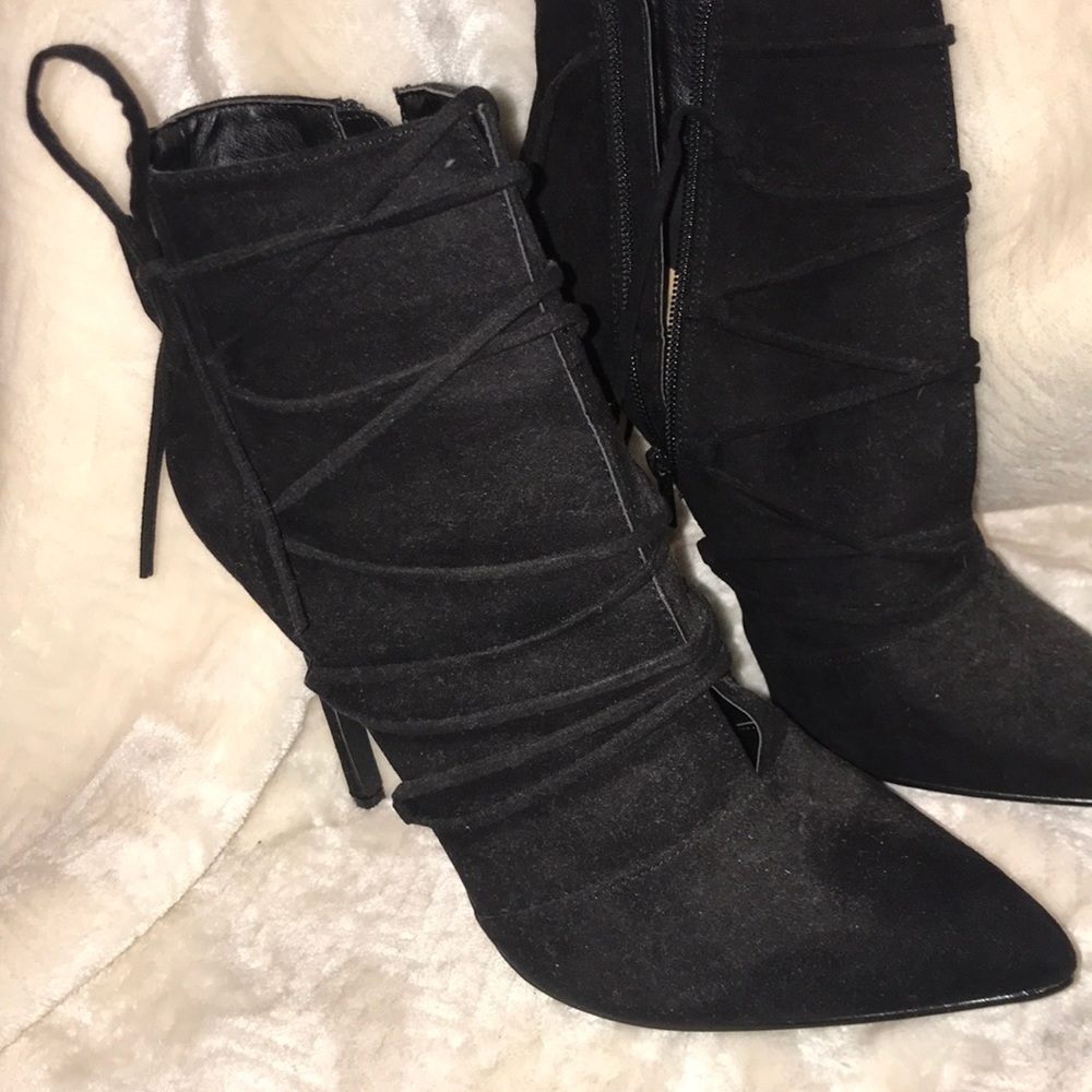 Heeled booties